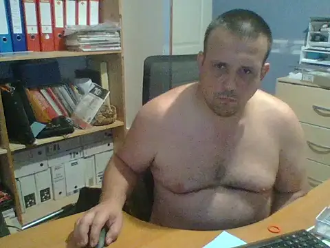 manubm03 live cam on StripChat