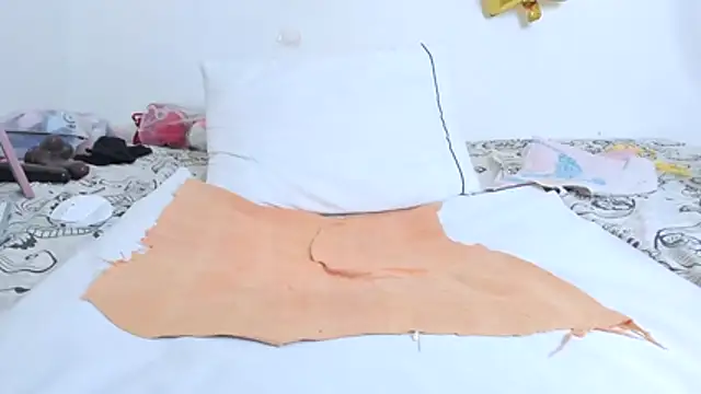Elianissquirt webcam