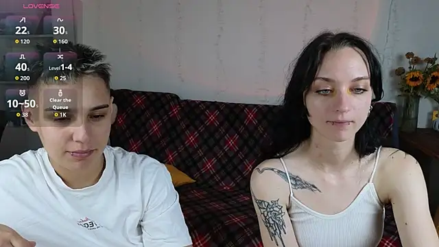LuxuryLoverss webcam