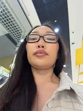 trytomakememoam webcam