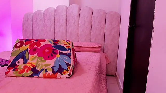 Karla_hilton1