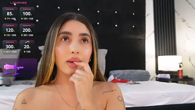 Annyy_Rosse webcam