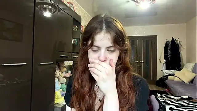 BuzzingRaid live cam on StripChat