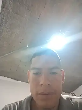 andrespalechor live cam on StripChat