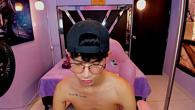 LiamHeatx Live Webcam on Stripchat