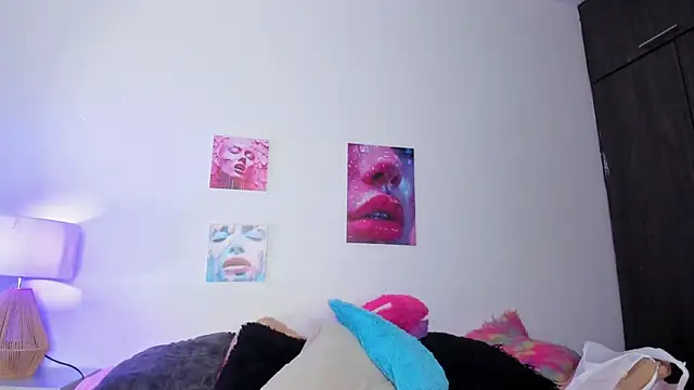 dulce11_ live cam on StripChat