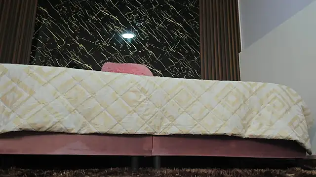 Karla18_ live cam