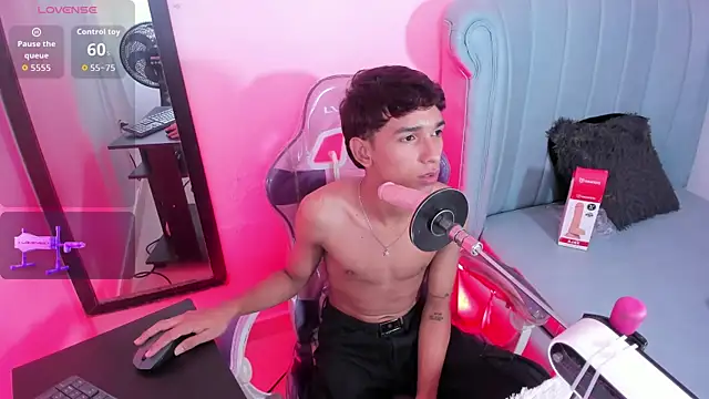 Joseph18_ webcam