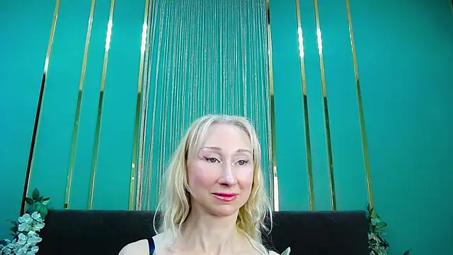 KissDreamm webcam