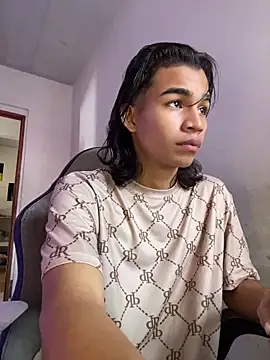 RoomExotic11 webcam