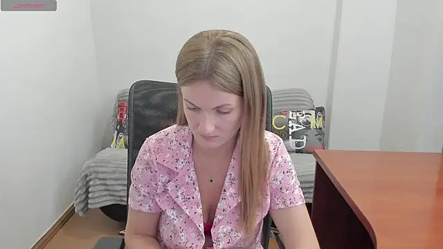 Alisha_Skyes webcam