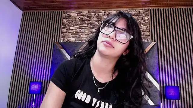 Amy_channel webcam