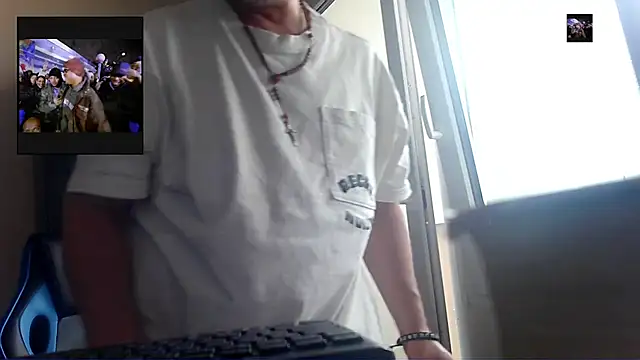 Sully_Kane webcam