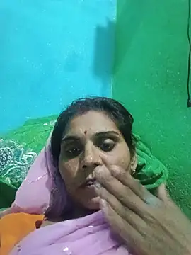 Munmun_7 webcam