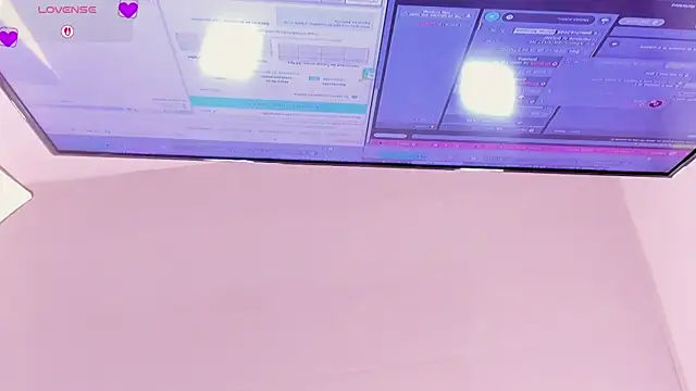 Zoe_Monrow webcam