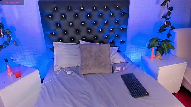 Zoe_Rousee_ webcam