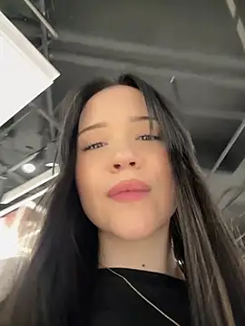 kitty_sixseven webcam