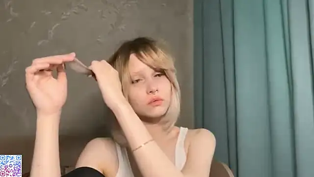 JessicaLowland webcam