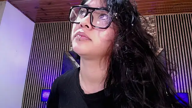 Amy_channel webcam