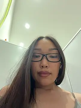 trytomakememoam webcam
