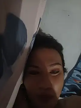 manilafoxts Live Webcam on Stripchat