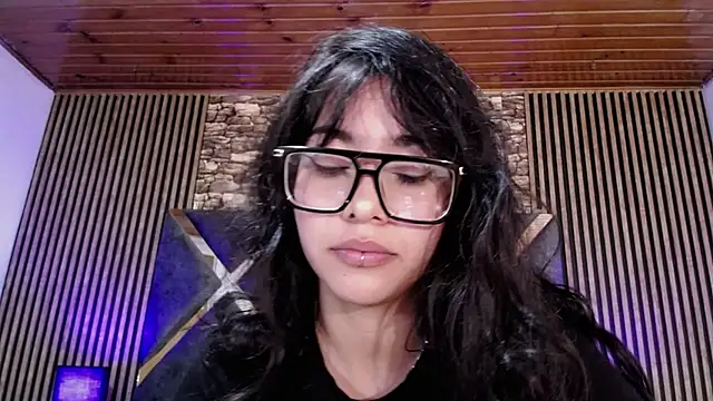 Amy_channel webcam