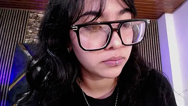 Amy_channel webcam