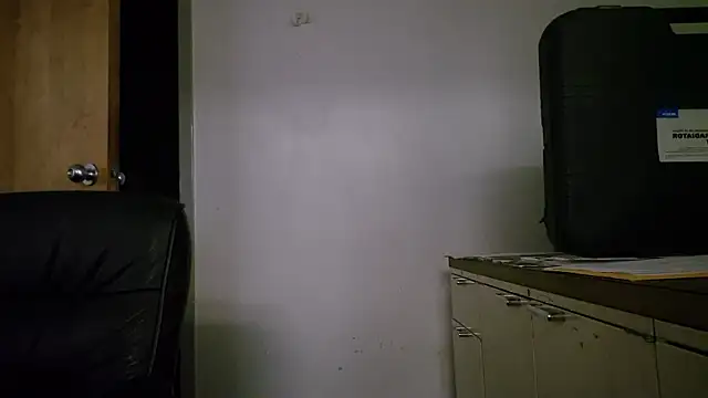 chronic_vibez live cam on StripChat
