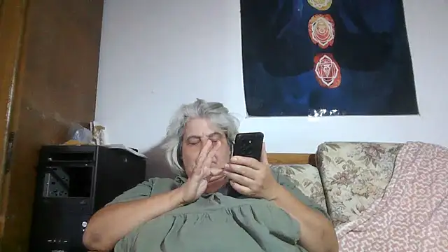 ExquisiteMature webcam