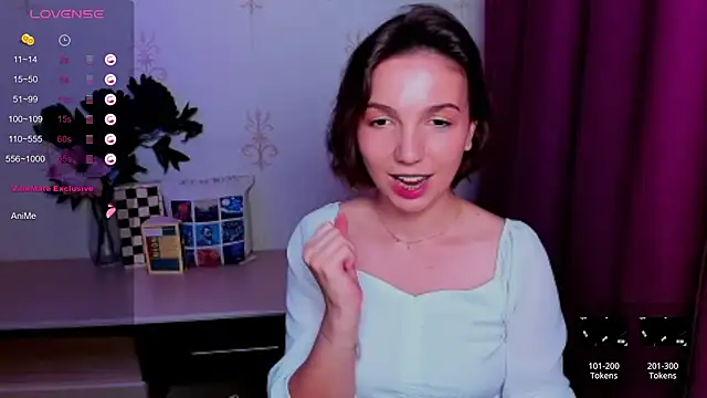 KindHazelHere_ webcam