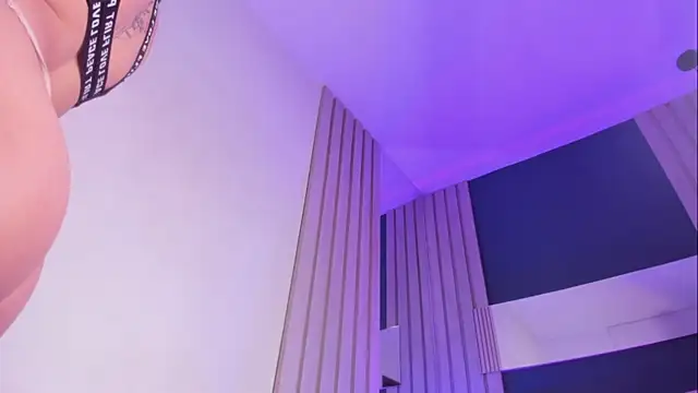 SofiCandy_ webcam