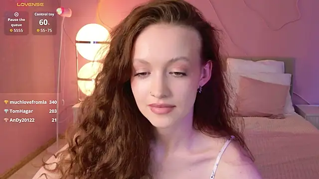 SallyPinkman live cam on StripChat