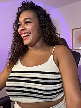 aleja_montiel__ webcam