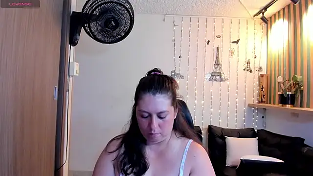 lorena_prg7 live cam on StripChat