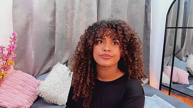 Amelia_bss live cam on StripChat
