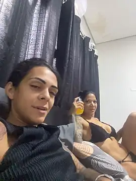 sabrinaneves live cam on StripChat