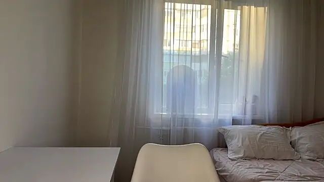 Adrll_Cute live cam on StripChat