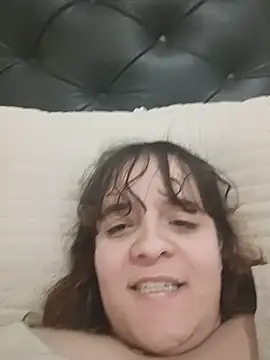 Bombon_ok live cam on StripChat