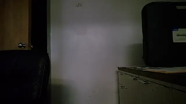 chronic_vibez live cam on StripChat