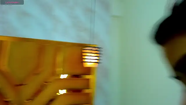 Violett_Cinnamon webcam