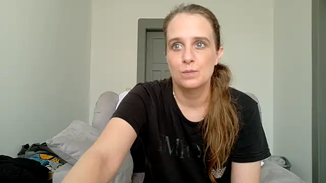 Chantalee live cam
