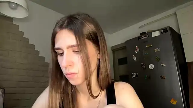 zaraguyette's live room