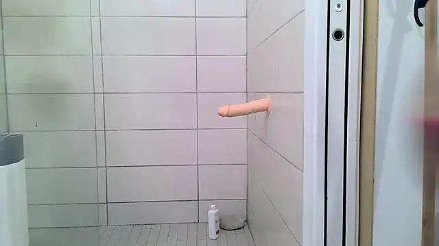 Emily_Posh webcam