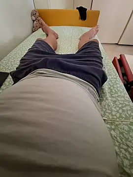 cetriolino live cam on StripChat