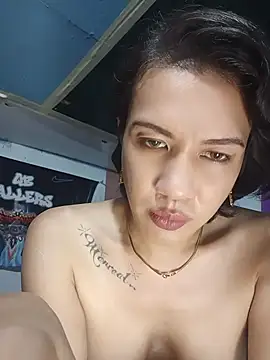 Model: manilafoxts