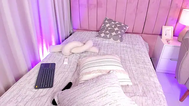 Elizabeth_rochee webcam