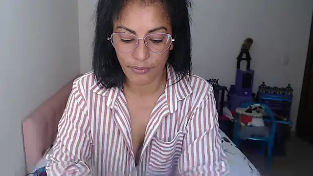 kateleyagrey webcam
