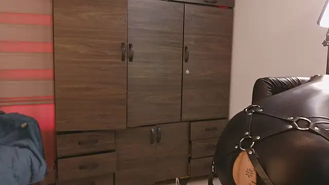 selene_red_ webcam