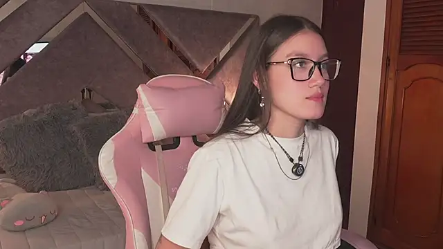 Alanna-Rosse webcam