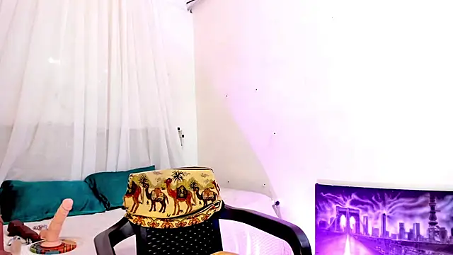 lilahSweet webcam